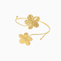 Al por mayor Brazalete de moda de metal dorado para mujer, de verano, con diseño floral exagerado, perlas, espiral y geométrico, brazalete abierto superior