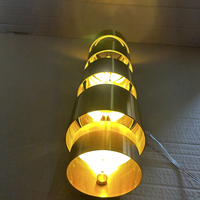 Applique murale LED cylindrique moderne en laiton brossé, tube doré, culot E26, lumière blanc chaud doux 2700K, abat-jour métallique pour couloir d'hôtel et escalier