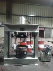 160T Press maschine für Vollreifen guter Qualität Ameristar Marken motor 7,5 kW 3-phasig - Product Image 2