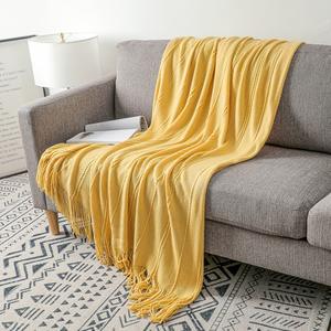 <span class=keywords><strong>Couverture</strong></span> en laine acrylique de couleur unie 2023 avec <span class=keywords><strong>couverture</strong></span> rayée tricotée à glands - Product Image 3