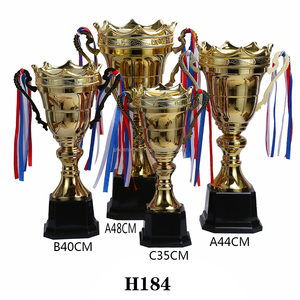 Trophée de football de style couronne, prix de vente chaud, <span class=keywords><strong>coupe</strong></span> du monde sportive, artisanat scolaire populaire américain pour les récompenses, trophée en métal - Product Image 5