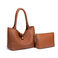 Nouveau sac à main vintage pour femme, fait main, avec petites boules dorées, texturé, tendance, grande capacité, à fermeture ouverte, orné de perles, porté épaule ou sous le bras