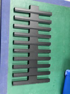 Produits usinés CNC de précision directement de l'usine, gabarit d'assemblage usiné sur mesure en 6061-T6 pour applications industrielles, OEM ODM - Product Image 2