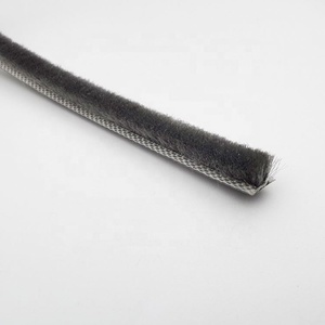 En gros <span class=keywords><strong>pas</strong></span> <span class=keywords><strong>cher</strong></span> prix en plastique glissière laine brosse bande de joint D'<span class=keywords><strong>aileron</strong></span> bande météo Avec PVC ailettes bonne performance d'étanchéité - Product Image 5
