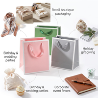 Sacs en papier souvenir GB38 avec bordure blanche et poignée en satin, emballage cadeau, sacs fourre-tout pour fêtes et friandises