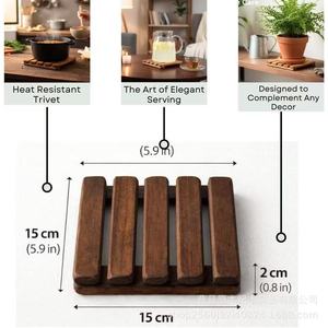 Sous-plat en bois d'acacia 15x15 cm, résistant à la chaleur, pour la protection des ustensiles de cuisine - Product Image 3