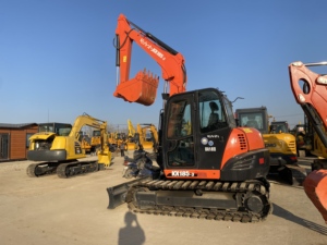 Miniexcavadora Usada KUBOTA KX185-3 de 8 Toneladas para Mantenimiento de Canales de Riego Agrícola de Alto Rendimiento y Larga Duración - Product Image 3