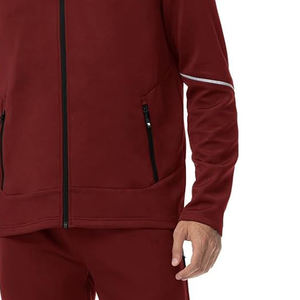 Trajes de chándal de punto personalizados de alta calidad para hombre, nuevos conjuntos de prendas de vestir exteriores con estampado informal para el verano a precios al por mayor - Product Image 3