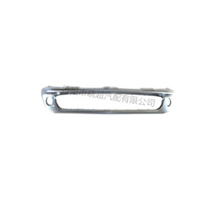 Renfort de pare-chocs avant et arrière Mercedes-Benz W156 avec découpes pour feux de brouillard – Pièce de rechange neuve - Product Image 1