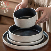 Service de vaisselle en céramique Zen Black, élégance minimaliste moderne, vaisselle en poterie noire et kaki, bol, assiette, restaurant, banquet, café