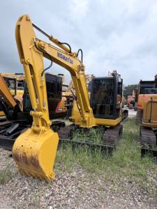 Excavadora Compacta de Orugas Komatsu PC56 de 5.6 Toneladas, Certificada por CE y EPA para Construcción, Comprobada en Sitio - Product Image 4