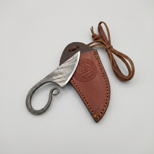 Couteau de cou EDC personnalisé forgé à la main en acier Damas, lame fixe, manche en bois, pointe de lance, 6 pouces, motif celtique - Product Image 4