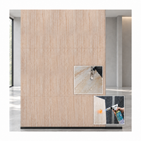 Revêtement mural en pierre flexible beige imperméable MCM Travertin, carrelage mural en porcelaine souple ignifuge pour la décoration du salon