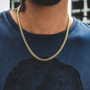 Colar de Corrente Cubana Dourada para Homens e Mulheres, Gargantilhas de Corrente Elo Cubano Básicas em Aço Inoxidável Estilo Punk, Gola de Metal Sólido com Tonalidade Dourada Vintage - Product Image 5