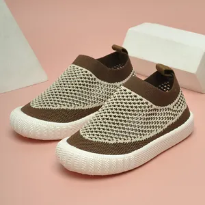 Kinder neue Stil Sandalen fliegen stricken Kinder Mesh Schuhe Jungen Mädchen weiche Sohle Sportschuhe