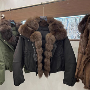 Giacca Puffer da <span class=keywords><strong>Donna</strong></span> <span class=keywords><strong>con</strong></span> Collo Staccabile in Vera <span class=keywords><strong>Pelliccia</strong></span> di Volpe, Cappotto Imbottito in Piuma d'Oca, Caldo e Comodo per l'Inverno - Product Image 2