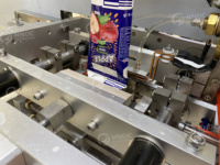 Machine d'emballage de remplissage scellage de carton de brique de jus de lait aseptique UHT entièrement automatique