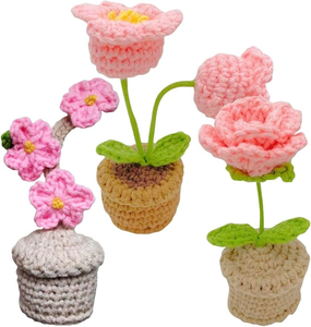 Mini Rosa Roja Tejida a Crochet Hecha a Mano, Flor de Peluche, Decoración de Escritorio, el Mejor Regalo Positivo para Amigos, Familiares y Profesores - Product Image 2