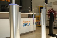 Portillon pivotant piétonnier à reconnaissance faciale haute sécurité : Système de contrôle d'accès biométrique avec réponse en quelques millisecondes