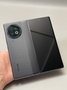 Lote de teléfonos inteligentes plegables Android Vi Vo X Fold2 5G originales usados de grado A+, desbloqueados, de segunda mano - Product Image 1