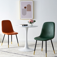 Chaise Kennedy de luxe moderne en cuir PU recouvert de tissu doré, chaise à manger empilable pour hôtel restaurant, nouveau design