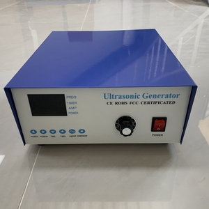 Le générateur ultrasonique de balayage numérique de 1800w 20-40khz fonctionne avec la plaque de transducteur sous-marine ultrasonique pour le nettoyage - Product Image 1