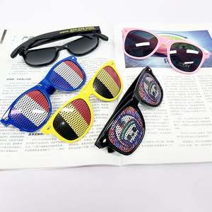 2023 lunettes de soleil ensemble <span class=keywords><strong>pas</strong></span> <span class=keywords><strong>cher</strong></span> personnalisé cyclisme lunettes de soleil en plein air Logo personnalisé lunettes de soleil avec sténopé autocollant sténopé lunettes - Product Image 4