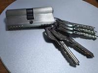 Cylindre de serrure à double ouverture en nickel brossé