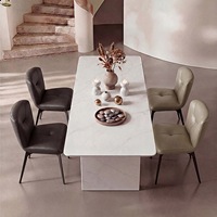Chaise de salle à manger moderne noire rembourrée avec dossier souple, assise rembourrée, pieds en métal, design élégant pour la maison, les restaurants et les hôtels