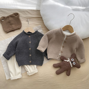 Ropa coreana importada para niños, cárdigan de punto de otoño para niños pequeños, suéter decorado con botones bonitos a la moda para salidas - Product Image 3