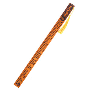 Regla de bambú con nombre y origen familiar grabados, diseño clásico chino para regalo y uso en papelería - Product Image 2