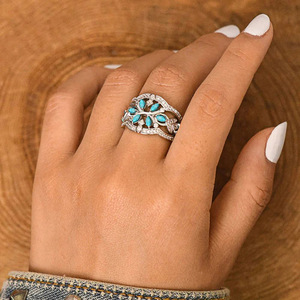 Anello da Donna Vintage Etnico Floreale Coreano Giapponese con Taglio Marquise - Product Image 4