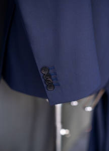 Abito Monopetto da <span class=keywords><strong>Uomo</strong></span> 2026 <span class=keywords><strong>Blu</strong></span> Navy Personalizzato Fatto a Mano Traspirante in Lana Sintetica per Business Casual - Product Image 3