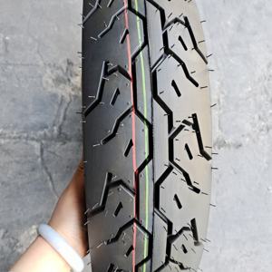 Neumático y Rueda de Motocicleta 130/90-15 130 90 15 en Venta - Product Image 1
