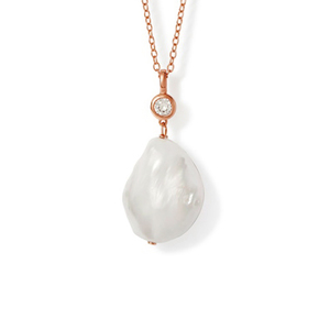 Collier pendentif perle baroque Gemnel: beauté irrégulière rencontre diamant éblouissant - Product Image 6