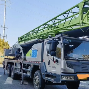 Grúa Móvil Hidráulica Usada Zoomlion ZTC250 de 25 Toneladas, Modelo 2021, con Motor, Bomba de Engranajes y Maquinaria de Rodamientos para Reportes - Product Image 3