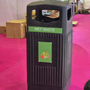 Square Fiberglass Trash Container with <b>Lid</b> Outdoor Waste <b>Bin</b> for Commercial Street Park Garden Use - Product Image 1