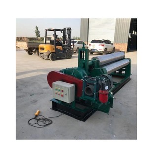 Machine d'enroulement à trois rouleaux à levage mécanique, petite, de haute réputation, longue durée de vie, fournie par le fabricant - Product Image 2