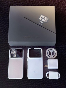 Nouveau smartphone HONOR Robot Phone avec écran de 6,31 pouces, caméra à cardan en alliage de titane, caméra principale intelligente stabilisée par cardan de 200MP - Product Image 4