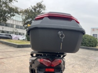 Vitesse maximale 95 km/h 150CC grande puissance scooter à essence 1 cylindre 4 temps moteur de refroidissement par air avec frein à disque/tambour
