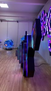 จอแสดงผล LED วิดีโอ P2.5 สำหรับเช่าในร่ม สำหรับบูธดีเจในไนท์คลับ บาร์ และห้างสรรพสินค้า - Product Image 5