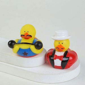 Juguete de Baño para Niños Elarve, Pato Amarillo Grande, Ecológico, Masticable, Flotante, con Rociador de Agua, para Niños de 5 a 7 Años - Product Image 3
