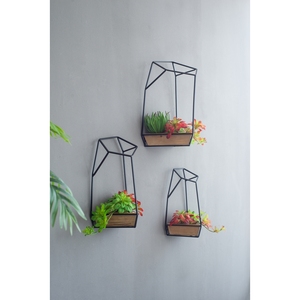 Ensemble de 3 jardinières murales Felix L10x10x16.5 M8.5x8.5x15.5 S7x7x13.5 Jardinières géométriques en métal et bois pour une utilisation intérieure et extérieure - Product Image 1