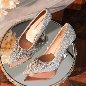 Chaussures Femme Tendance en Soie à Paillettes Bling – Escarpins de Bureau Élégants pour Femmes - Product Image 2