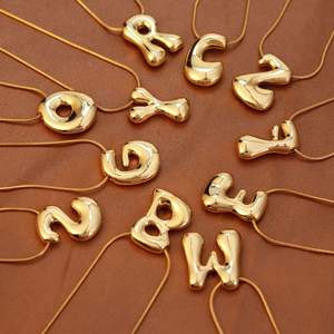 फैशन गहने महिलाओं मिनी छोटे बुलबुले सोने की प्लेटेड स्टेनलेस स्टील छोटे पुफी वर्णमाला प्रारंभिक अक्षर पेनी हार - Product Image 3