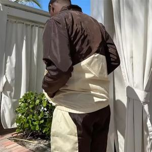 Conjunto Deportivo Personalizado para Hombre, Chaqueta Cortavientos y Pantalones Cortos Deportivos de Nailon y Poliéster, Traje de Dos Piezas - Product Image 6