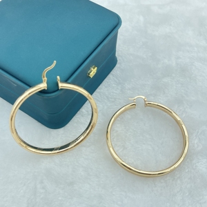 El fabricante <span class=keywords><strong>de</strong></span> pendientes <span class=keywords><strong>de</strong></span> latón punk con patrones florales y grandes bocas <span class=keywords><strong>de</strong></span> anillo - Product Image 2