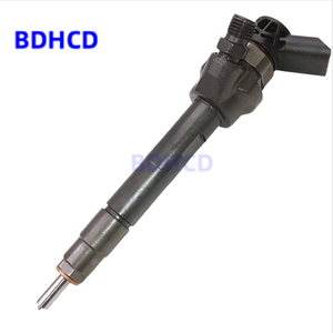 Common Rail Yakıt Enjektörü 0445110480 Bos Ch için BMW X3 F10 F11 520d 530d 320d 330d için Oto Yedek Parçaları - Product Image 1