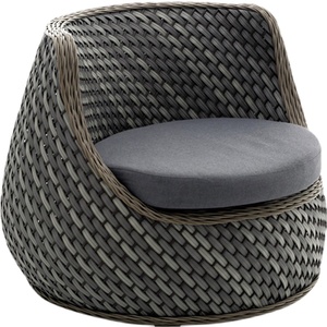 Set di Mobili da Esterno in Stile Nordico Moderno con Divani Reclinabili in Rattan e Sedie da Pranzo per Hotel, Giardini, Terrazze e Ville - Product Image 5