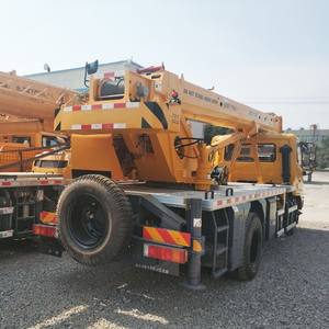 Grúa Móvil sobre Camión XCT8L4_1 <span class=keywords><strong>de</strong></span> <span class=keywords><strong>8</strong></span> <span class=keywords><strong>Toneladas</strong></span>, Marca Líder, Pluma <span class=keywords><strong>de</strong></span> 4 Secciones, para Construcción Urbana y Manipulación <span class=keywords><strong>de</strong></span> Materiales - Product Image 5